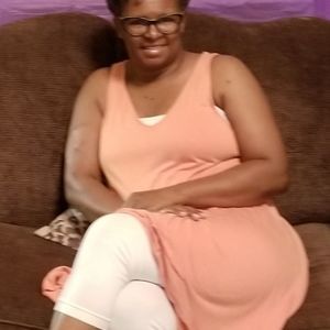 Meet your Posher, Edna